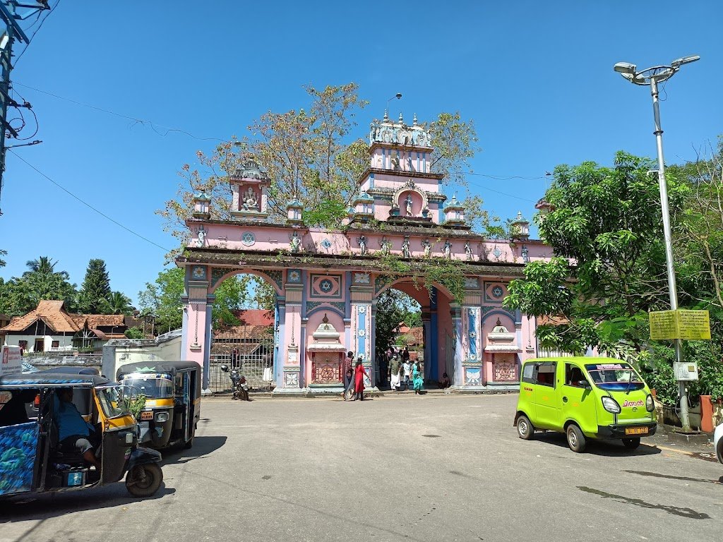 Top Tourist Attractions in Ambalapuzha, Temples, Backwaters